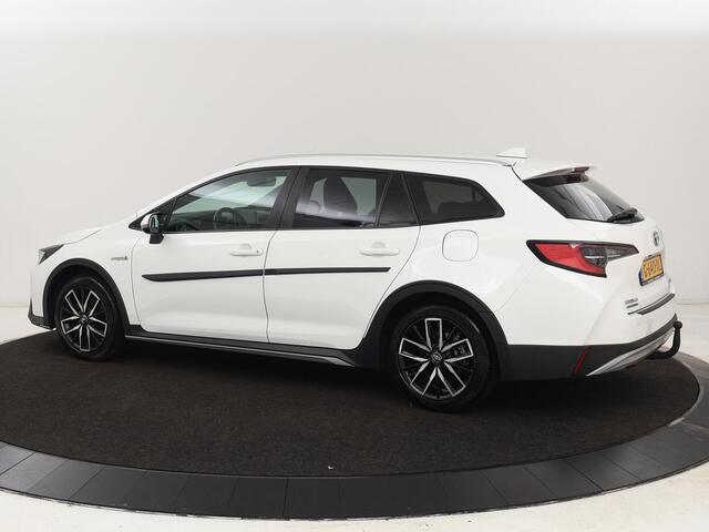Toyota COROLLA 1.8 Hybrid Trek | Stoelverwarming | Adaptive cruise | Trekhaak | Carplay | Camera | Keyless | Full LED | Navigatie | Climate control