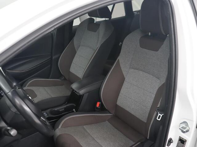 Toyota COROLLA 1.8 Hybrid Trek | Stoelverwarming | Adaptive cruise | Trekhaak | Carplay | Camera | Keyless | Full LED | Navigatie | Climate control