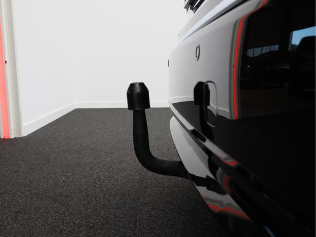 Toyota COROLLA Touring Sports 1.8 Hybrid Business Plus/ trekhaak/ zeer mooi!