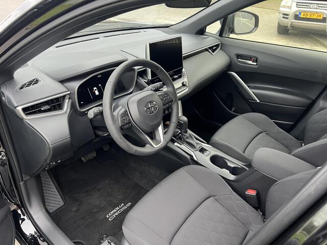 Toyota COROLLA Cross Hybrid 200 Style Carplay / Camera / Stuur & Stoelverwarming