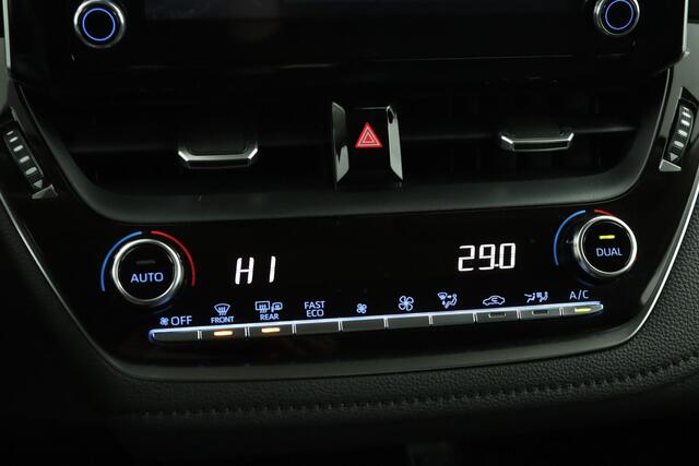 Toyota COROLLA 1.8 Hybrid Executive | Adaptive Cruise Control | Navigatie | Apple Carplay | Android Auto | Parkeersensoren | Head up display | Achteruitrijcamera |