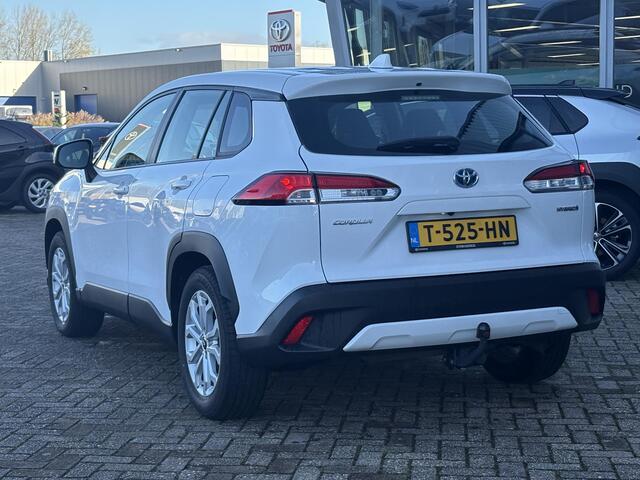 Toyota COROLLA Cross 2.0 High Power Hybrid Active | Trekhaak | Achteruitrijcamera |