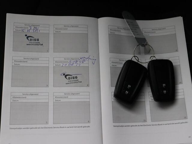 Toyota COROLLA Touring Sports 1.8 Hybrid Business Plus ACC | Camera | LED!