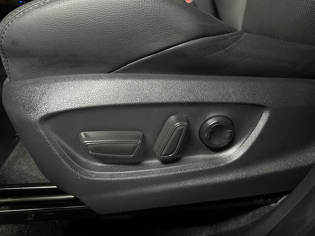 Toyota COROLLA Cross Hybrid 140 Style