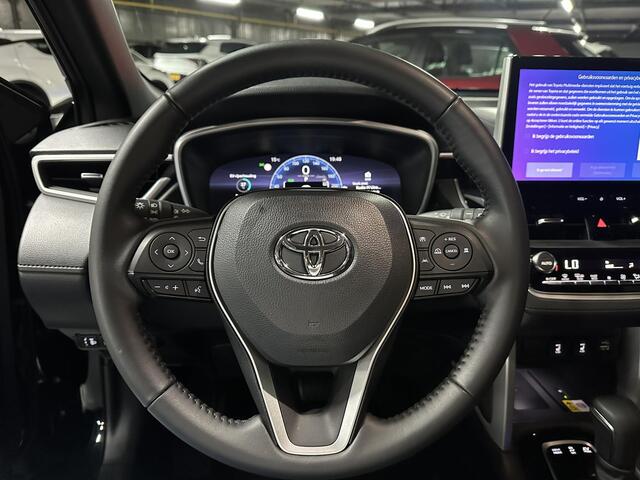 Toyota COROLLA Cross Hybrid 140 Style