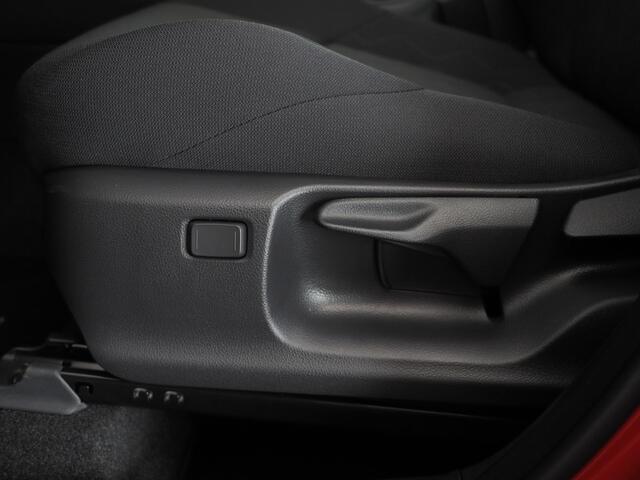 Toyota COROLLA Cross Hybrid 140 Dynamic Nieuw model