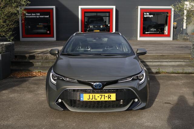 Toyota COROLLA Touring Sports 2.0 Hybrid Premium | Schuif -/ kanteldak | trekhaak | Zeer compleet |