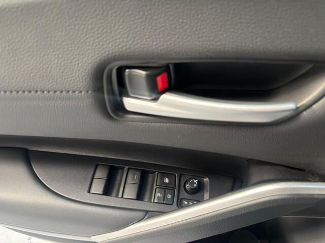 Toyota COROLLA Cross 2.0 High Power Hybrid First Edition STOELVERWARMING, SLECHTS 30.724KM, APPLE CARPLAY/ANDROID AUTO!!!