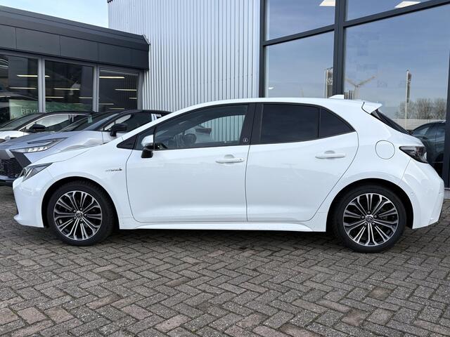 Toyota COROLLA 1.8 Hybrid Business Plus | Trekhaak | Dodehoek sensor |