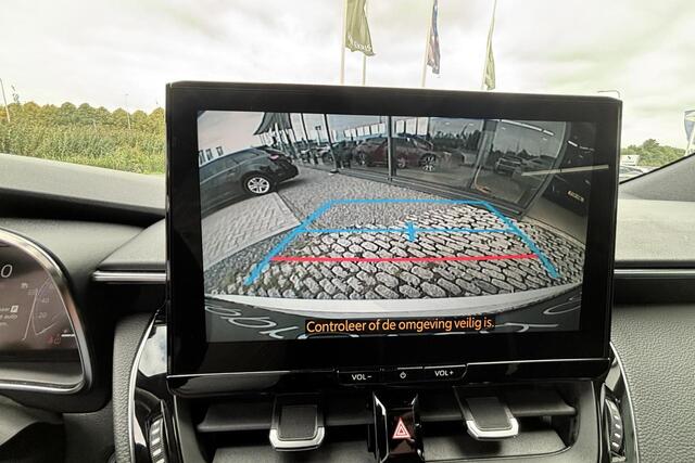 Toyota COROLLA Hybrid 140 Dynamic, Parkeersensoren , Stuur en stoelverwarming, Camera, Sensoren, Apple Carplay / Android Auto, Keyless!
