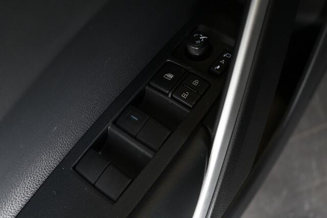 Toyota COROLLA Cross Hybrid 140 Dynamic | Apple Carplay | Achteruitrijcamera | Toyota Safety Sense |