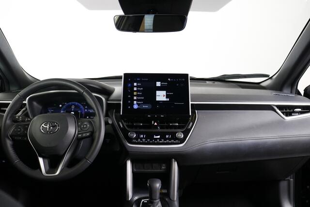 Toyota COROLLA Cross Hybrid 140 Dynamic | Apple Carplay | Achteruitrijcamera | Toyota Safety Sense |