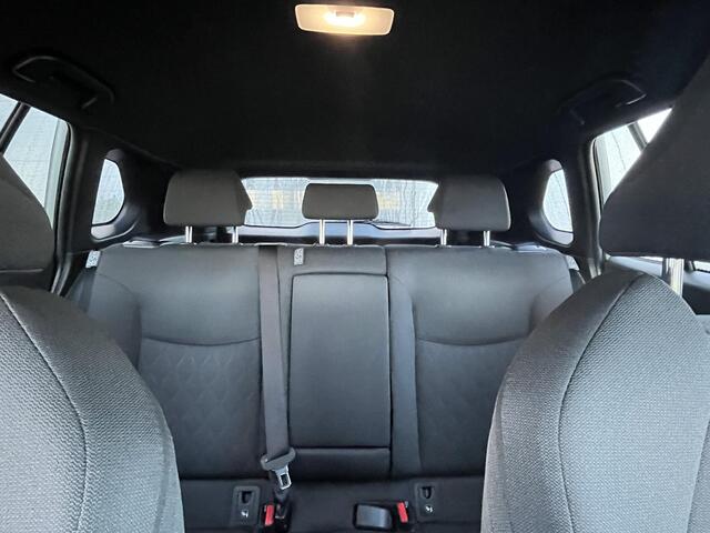 Toyota COROLLA Cross Hybrid 140 Style