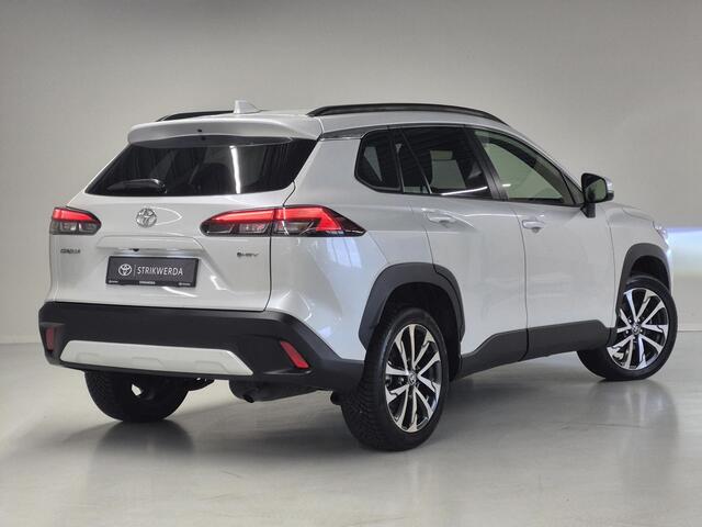 Toyota COROLLA Cross Hybrid 140 Style | Dodehoek sensoren | Keyless | Stoel/stuur verw. | Elektr. klep |