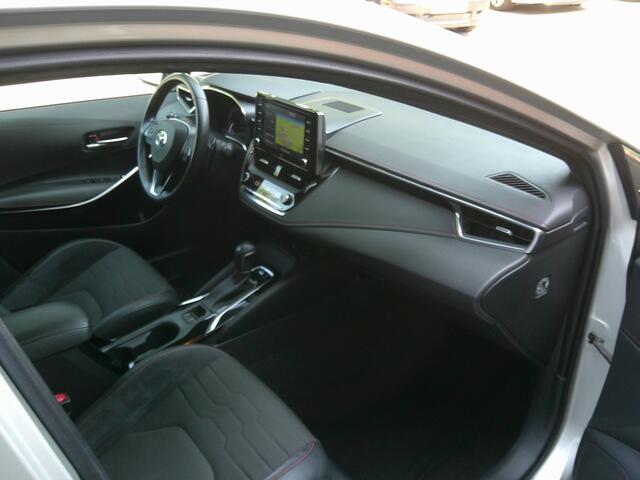 Toyota COROLLA Touring Sports 2.0 Hybrid Executive JBL