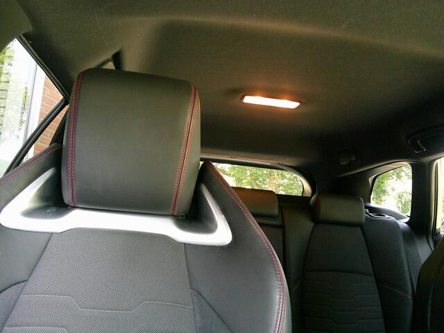 Toyota COROLLA Touring Sports 2.0 Hybrid Executive JBL