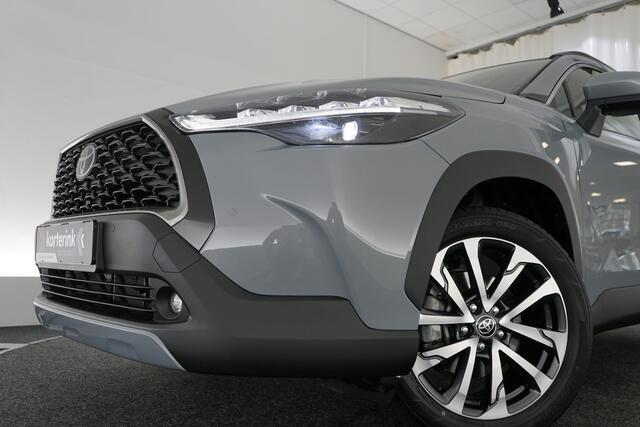 Toyota COROLLA Cross Hybrid 140 Style