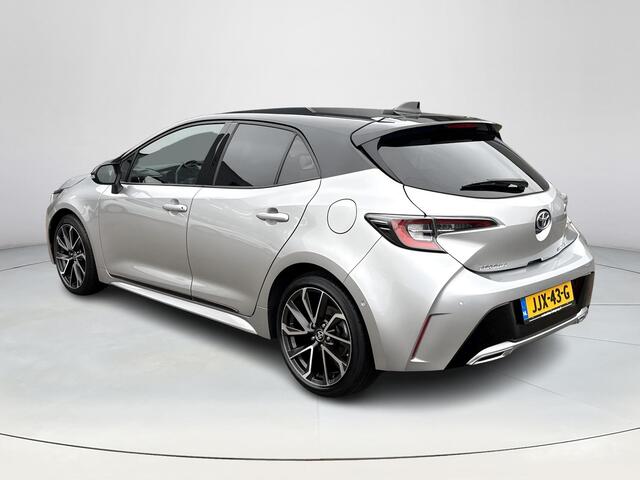 Toyota COROLLA 2.0 Hybrid Executive **NAVIGATIE/ HEAD UP DISPLAY/ DODEHOEK DETECTIE/ 36 MAANDEN GARANTIE**