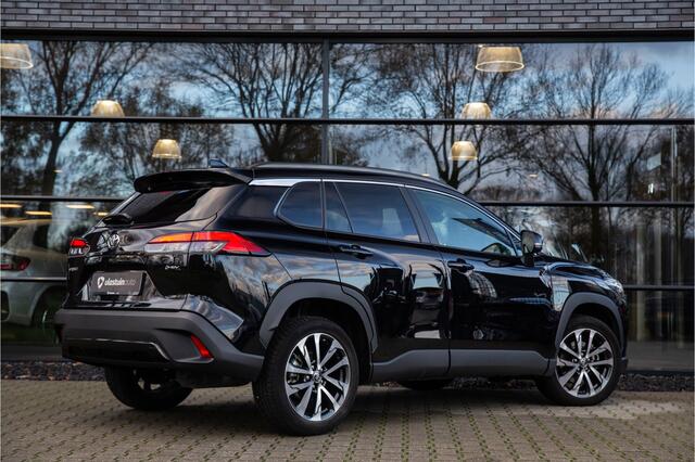 Toyota COROLLA Cross Hybrid 140 Style , Adap. cruise, Keyless entry,