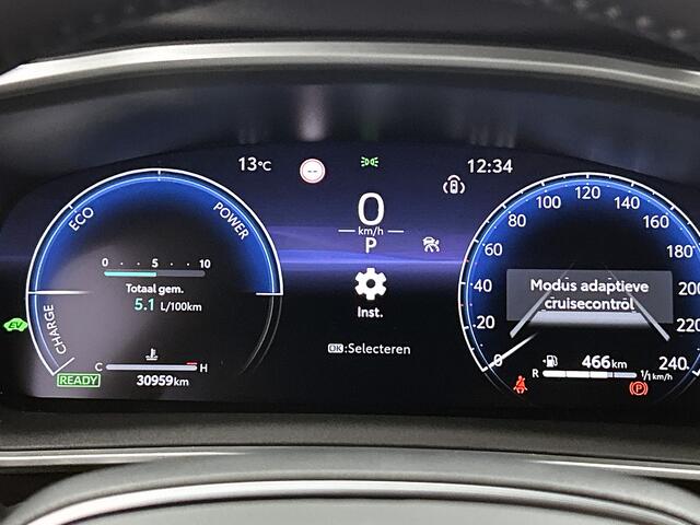 Toyota COROLLA Touring Sports Hybrid 140 Dynamic | BTW voertuig | Draadloos laden | Stoelverwarming |