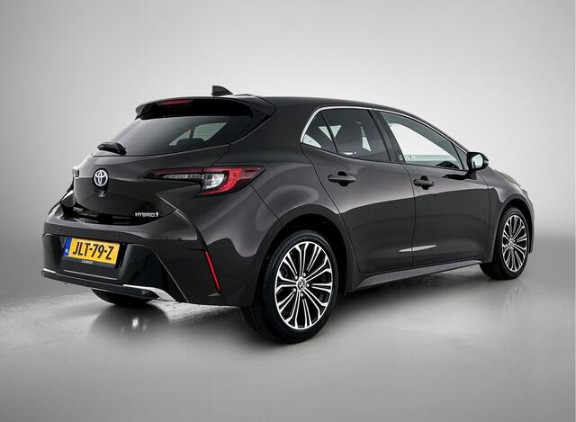 Toyota COROLLA Hybrid 140 Dynamic | Navigatie | Parkeersensoren | staat in het halletje