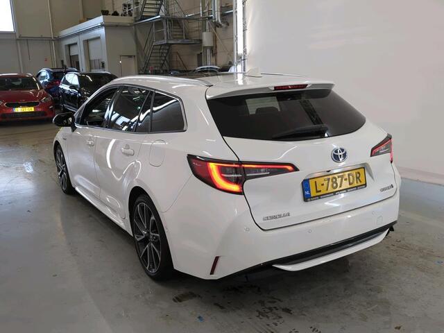 Toyota COROLLA Touring Sports 2.0 Hybrid Premium 1e Eigenaar | NL-Auto | Volledig Onderh | BTW | Pano | Camera | Head-Up | Elek klep | WinterPack | Navi | Ad Cruise | Keyless | Matrix Led | DAB | PDC
