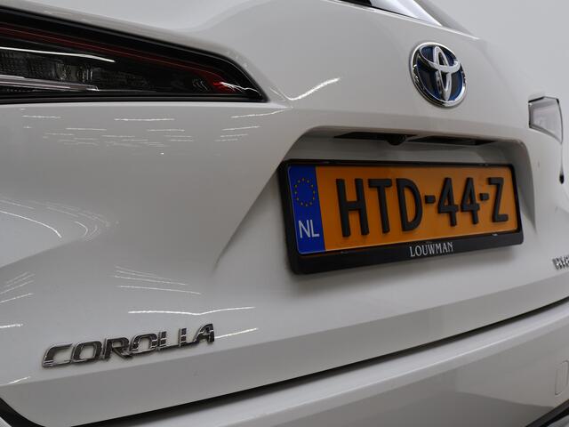 Toyota COROLLA Touring Sports 1.8 Hybrid Active Luxury | Stoel -/ Stuur Verwarming | Apple Carplay & Android Auto | Parkeercamera |