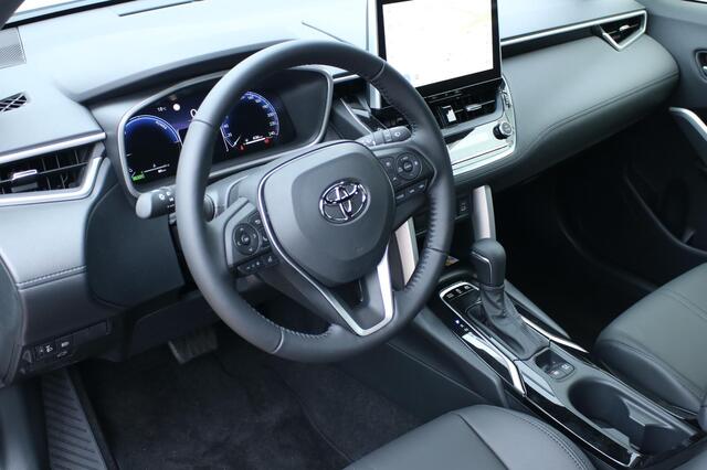 Toyota COROLLA Cross Hybrid 200 Style |LED|Stoelverwarming|Draadloos telefoon opladen|BTW|NL auto