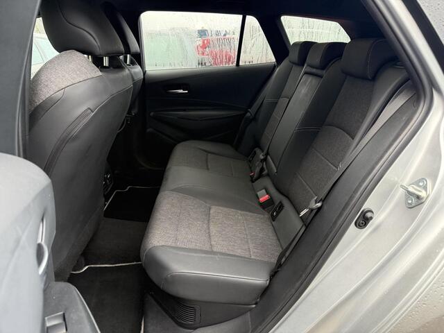 Toyota COROLLA Touring Sports Hybrid 140 Dynamic **STOELVERWARMING/ PARKEERSENSOREN/ KEYLESS/ ADAPTIEF CRUISE CONTROL/ GARANTIE**