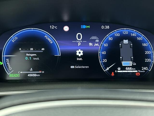 Toyota COROLLA Cross Hybrid 200 Dynamic | 197 PK | BTW | 10 Jaar Toyota Garantie | Privacy Glass | LED |