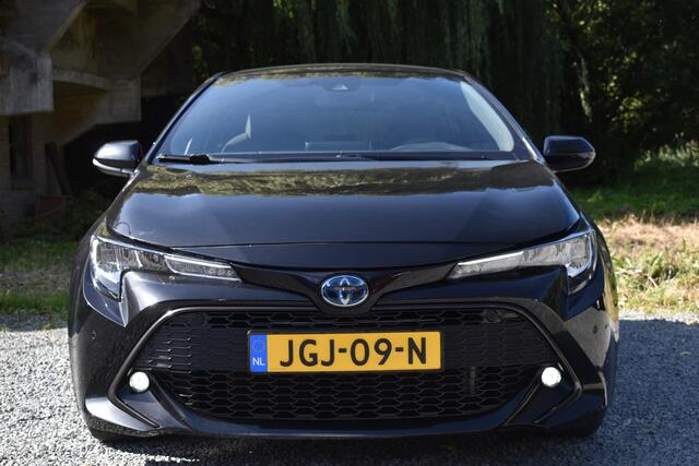 Toyota COROLLA 1.8 HYBRID AUT. DYNAMIC NAVI/CAMERA/CARPLAY