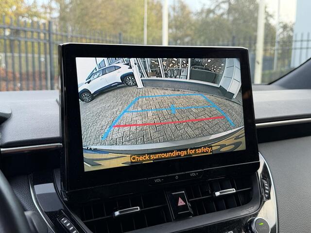 Toyota COROLLA Touring Sports HYBRID 140 BI-TONE ACTIVE GARANTIE TOT 06-2033 NAVIGATIE . ACHTERUITRIJ CAMERA . KEYLESS START