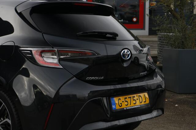 Toyota COROLLA 1.8 Hybrid Executive Schuif kanteldak