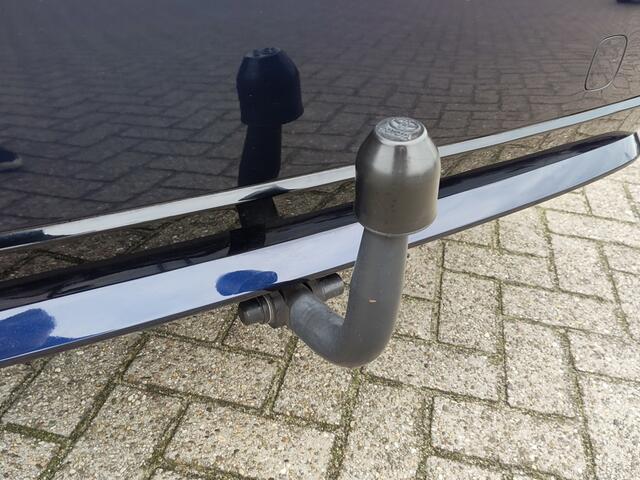 Toyota COROLLA 1.8 Hybrid Business Plus | Trekhaak | Parkeersensoren | Stoelver