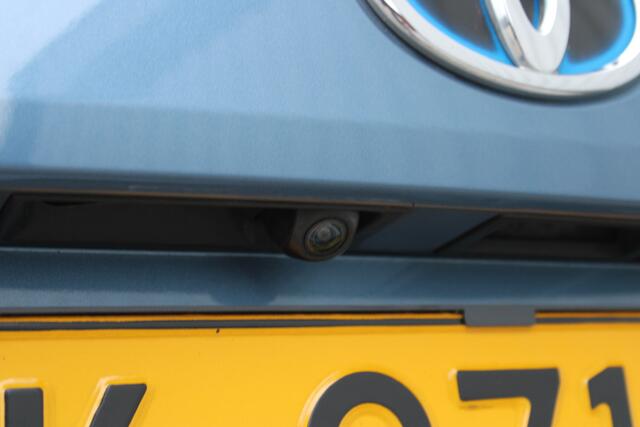 Toyota COROLLA Touring Sports 1.8 Hybrid Business | Incl. 12 maanden garantie | Adaptieve cruise control | Climate control | Apple carplay/Android auto | DAB radio | Parkeercamera | 100% dealer onderhouden |