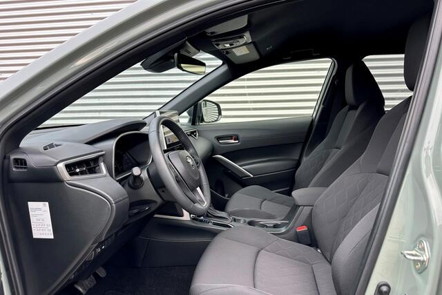 Toyota COROLLA Cross Hybrid 140 Style Urban Khaki