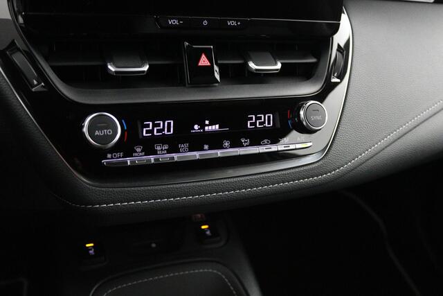 Toyota COROLLA Touring Sports Hybrid 140 Dynamic | Leder / Stof bekleding | Parkeersensoren | Stoelverwarming |