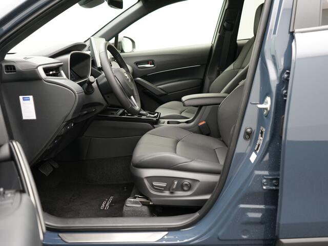 Toyota COROLLA Cross Hybrid 180 Executive | DEMO |