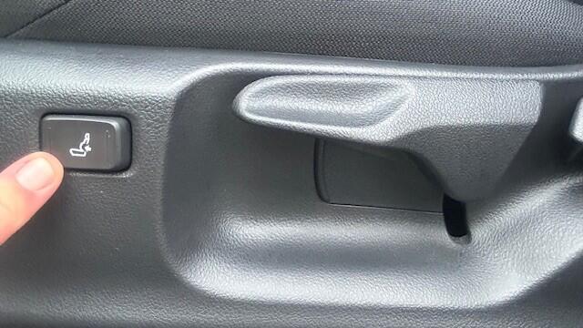 Toyota COROLLA Cross 2.0 Hybrid FIRST EDITION 1E EIGENAAR 13.000KM!! NAVIGATIE, APPLE CARPLAY, DAB RADIO, STOELVERWARMING, STUURVERWARMING, PANORAMADAK, DODEHOEK ASSIST, SPOOR ASSIST, ADAPTIVE CRUISE CONTROL, ELEC. ACHTERKLEP, ACHTERUITRIJCAMERA, PARKEERHULP V/A, LED-LI