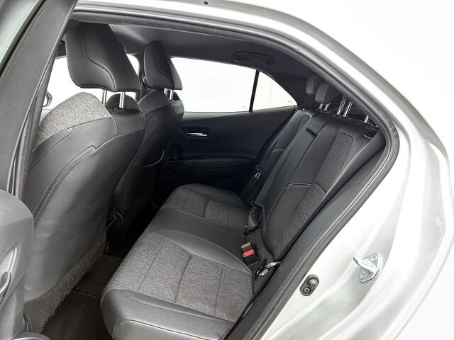 Toyota COROLLA 1.8 Hybrid Dynamic | Navigatie | Trekhaak |