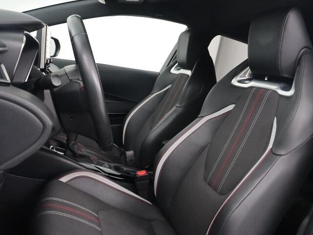 Toyota COROLLA 1.8 Hybrid GR-Sport | Stoelverwarming | Carplay | Camera | Sportstoelen | Adaptive cruise | Keyless | Full LED | Park Assist | Climate control | DAB | Digital Cockpit | Getint glas