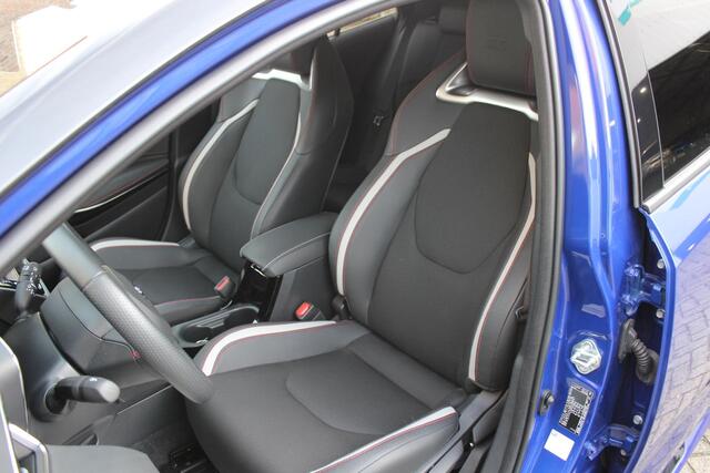 Toyota COROLLA Hybrid 140 GR Sport Bi Tone Navigatie, BSM, Apple Carplay / Android Auto, NIEUW!!!