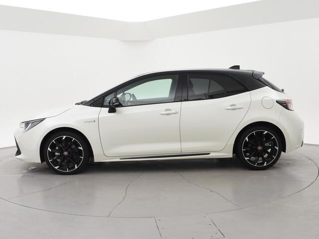 Toyota COROLLA 2.0 HYBRID 184 PK GR-SPORT PLUS BI-TONE | 13.792 KM | JBL AUDIO | HEAD-UP DISPLAY | STOELVERWARMING | CAMERA