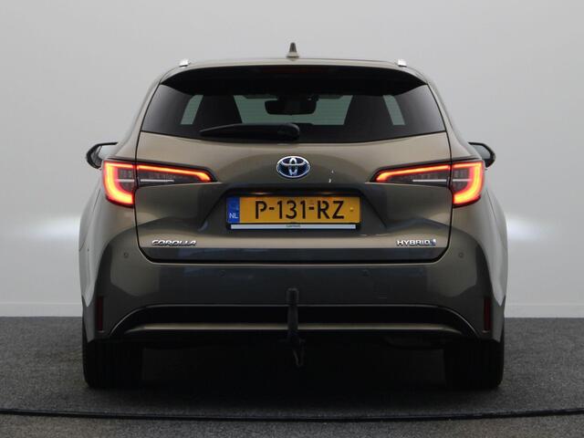 Toyota COROLLA Touring Sports 1.8 Hybrid Dynamic | Slechts 29365km | Stoelverwarming | Trekhaak | Adaptieve Cruise Control | Keyless Entry |