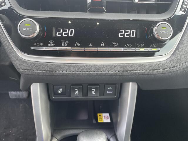 Toyota COROLLA Cross Hybrid 140 Style | Stuur-/ & Stoelverwarming | Parkeersensoren | Dodehoek detectie | Elektrische kofferbak