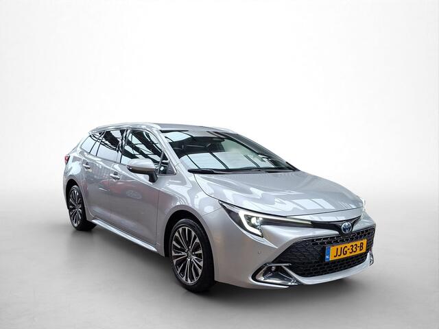 Toyota COROLLA Touring Sports Hybrid 140 Dynamic Eerst stickers laten vervangen vervolgens nieuwe foto's Mats foto's maken zonder stickers op deur