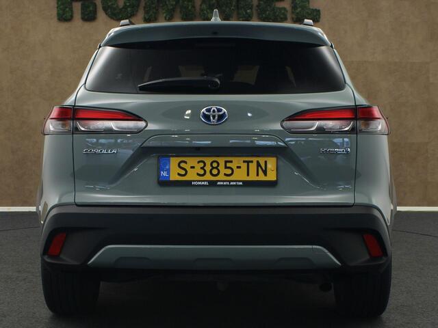 Toyota COROLLA Cross 2.0 High Power Hybrid First Edition - ORIGINEEL NEDERLANDSE AUTO - AFKOMSTIG VAN 1E EIGENAAR - 18 INCH LICHT METALEN VELGEN - DRAADLOZE TELEFOONLADER - ELEKTRISCHE ACHTERKLEP - THUISKOMER - VOORSTOELEN VERWARMD - PARKEERSENSOREN VOOR/ ACHTER - DEELS
