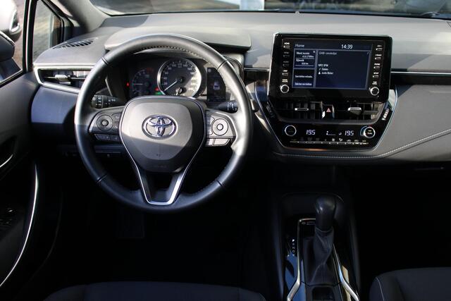Toyota COROLLA 1.8 Hybrid Active Automaat | Climate control | Trekhaak | Achteruitrij camera | All season banden