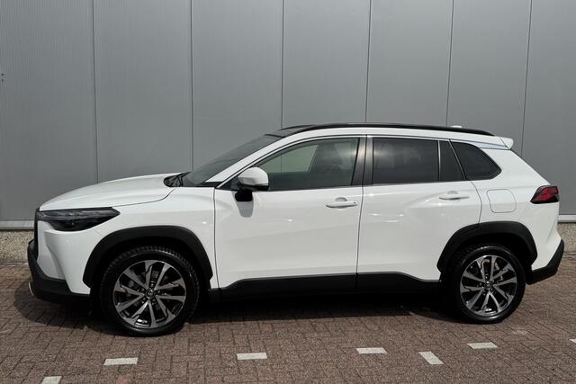 Toyota COROLLA Cross 1.8 Hybrid Executive Edition Panoramadak, Dodehoekdetectie, Parkeersensoren voor + achter, Elektrische achterklep, Led, Navi, Garantie t/m 2034!