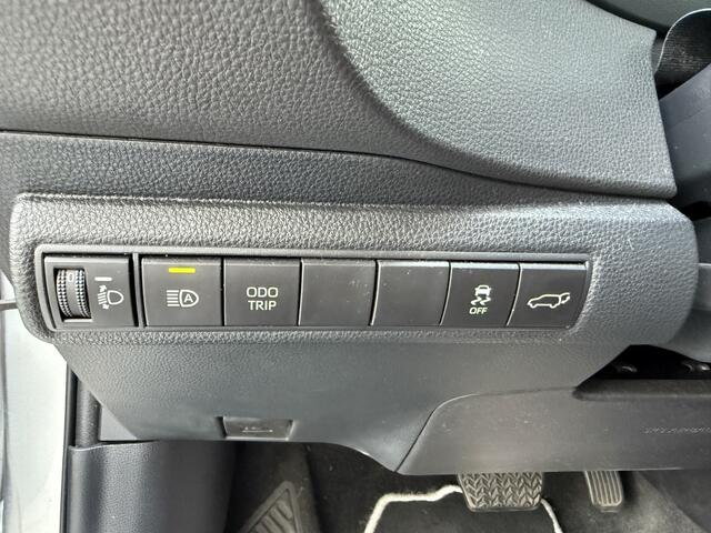 Toyota COROLLA Hybrid 140 Dynamic | Lederen Bekleding | Parkeersensoren V+A